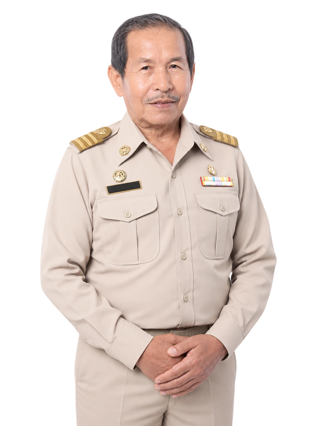 นายวิเชียร ประทุมทอง